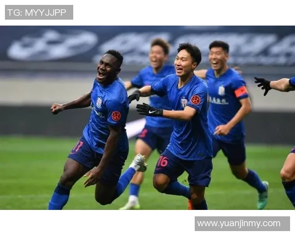 上海申花亚冠对决蔚山现代全力争胜展现中国足球实力