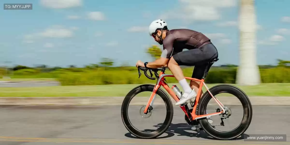 实时解说，你的专属观赛搭子！🎙️🎮